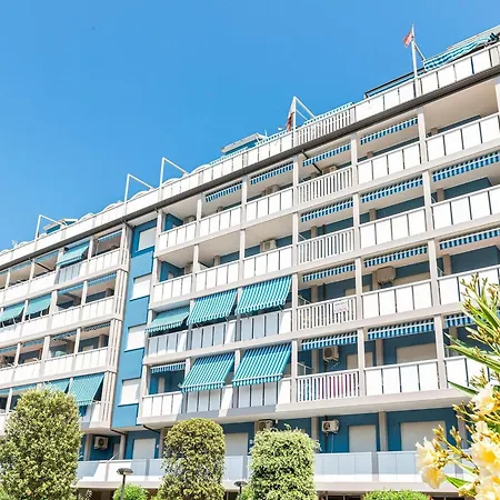 Apartment Cosy In Caorle With Balcony Terrace *